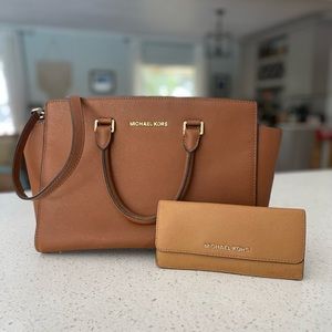 Michael Kors Selma bag with matching wallet